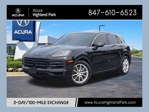 Used 2024 Porsche Cayenne AWD/4WD image 1