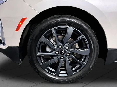 Used 2022 Chevrolet Equinox RS w/ RS Leather Package FWD image 11