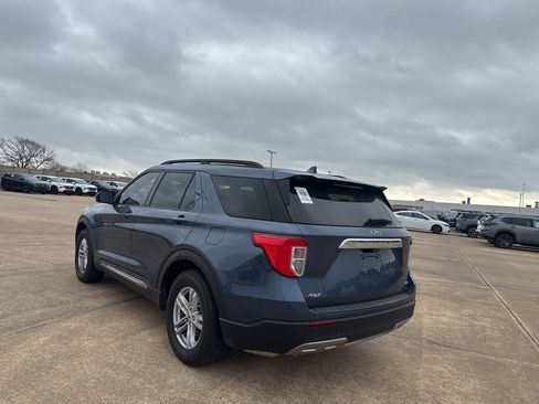 Used 2020 Ford Explorer XLT w/ Equipment Group 202A image 16