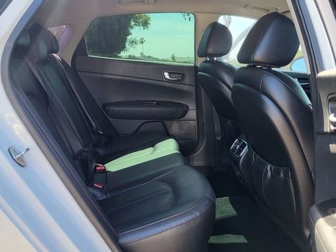 Used 2017 Kia Optima SX FWD image 20