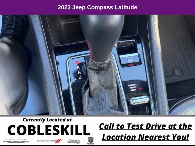 Used 2023 Jeep Compass Latitude w/ Convenience Group AWD/4WD image 24