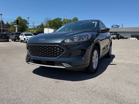 Used 2022 Ford Escape SE w/ Convenience Package FWD image 8