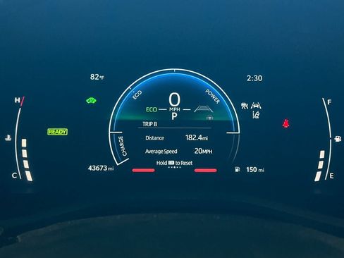 Used 2025 Toyota Camry SE FWD image 24
