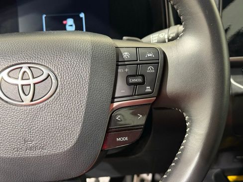 Certified 2025 Toyota Camry SE FWD image 21
