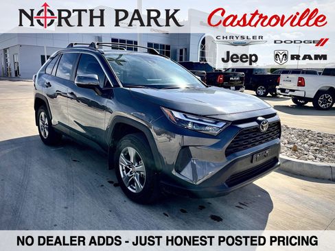 Used 2023 Toyota RAV4 XLE w/ Convenience Package image 1