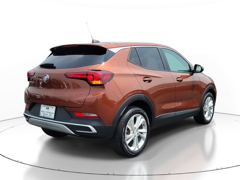 Used 2020 Buick Encore GX Preferred w/ Cold Weather Comfort Package FWD image 4