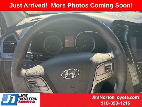 Used 2018 Hyundai Santa Fe Sport w/ 2.4L Value Package 02 image 7