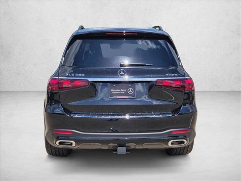 New 2026 Mercedes-Benz GLS 580 4MATIC image 6