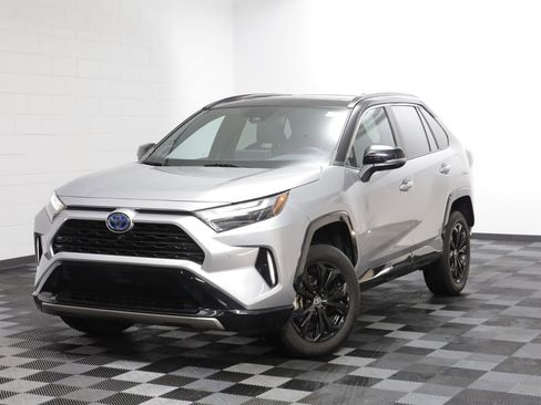 Used 2022 Toyota RAV4 XSE image 1