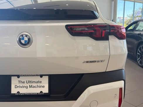 Used 2025 BMW X2 xDrive28i w/ Convenience Package AWD/4WD image 6
