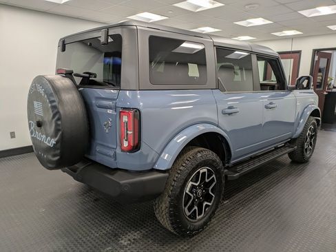 Used 2023 Ford Bronco Outer Banks image 4