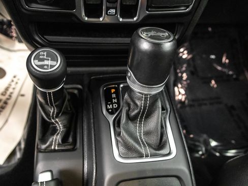 Used 2019 Jeep Wrangler Unlimited Sahara w/ Dual Top Group image 31