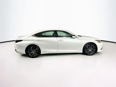 Used 2022 Lexus ES 300h w/ Premium Package FWD image 10