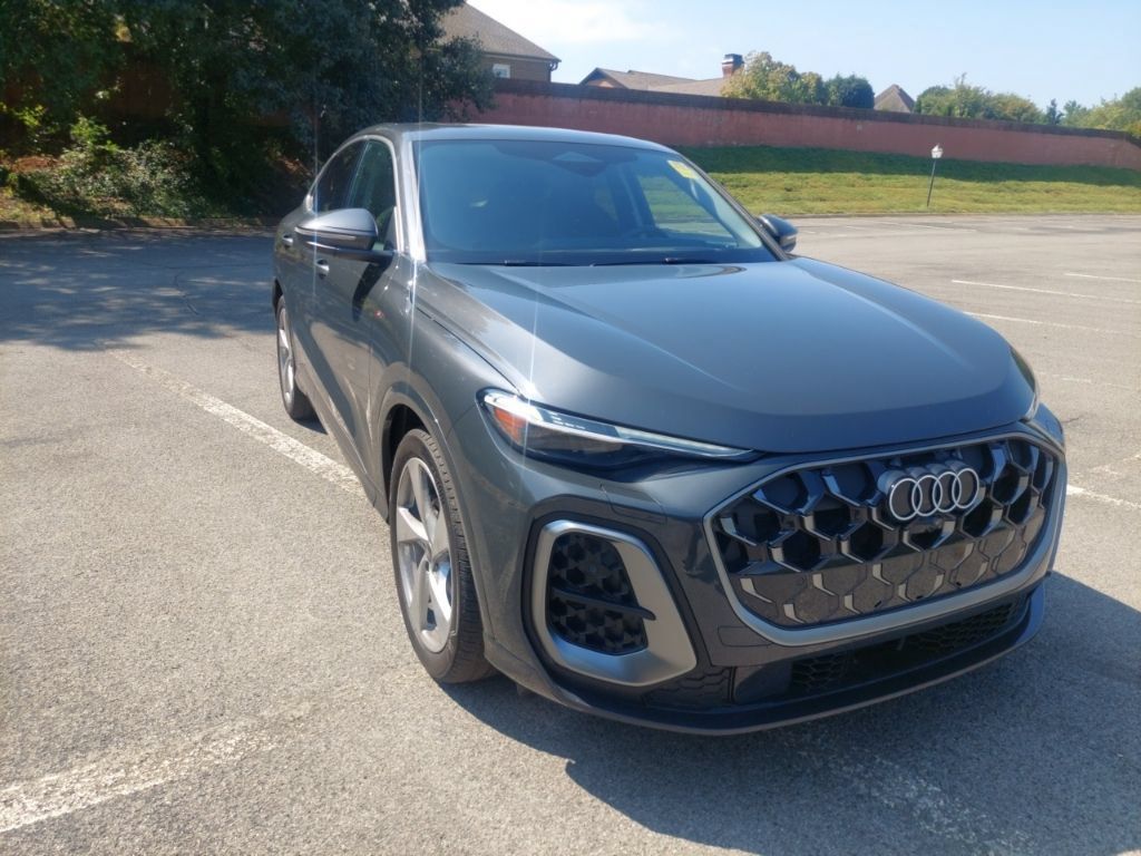 Used 2025 Audi Q5 Prestige AWD/4WD image 5