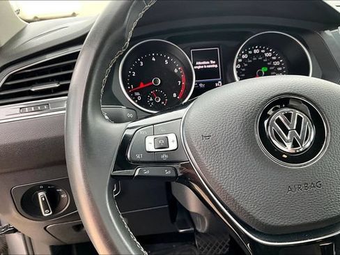 Used 2021 Volkswagen Tiguan SEL AWD/4WD image 19
