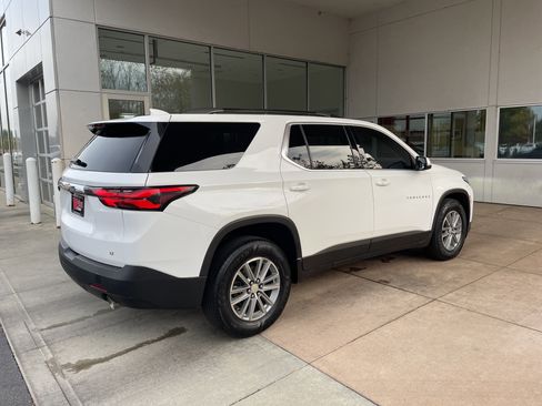 Used 2023 Chevrolet Traverse LT image 22