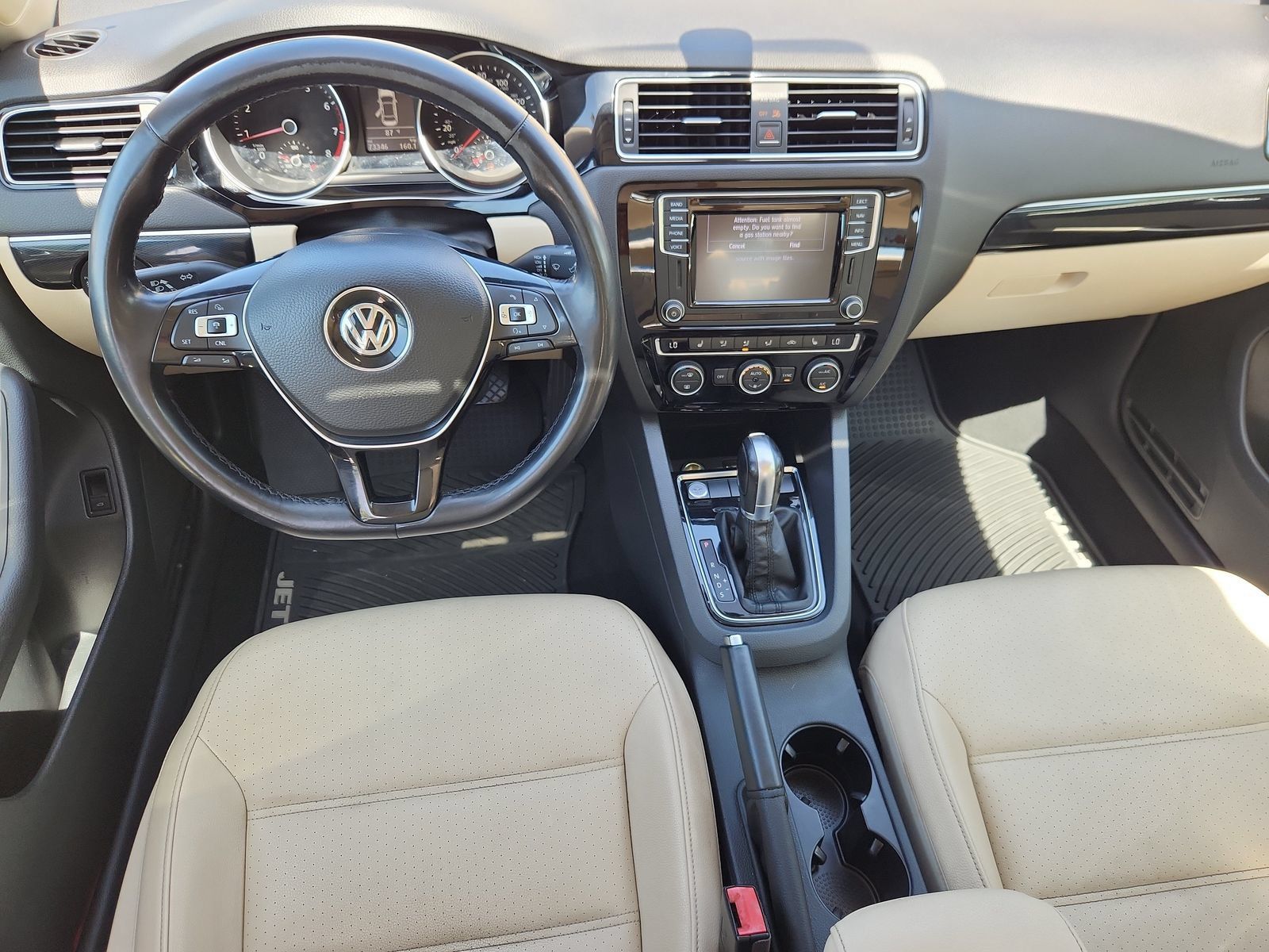 Used 2017 Volkswagen Jetta SEL FWD image 12