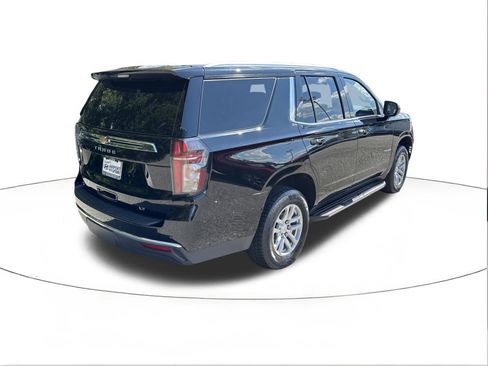 Used 2023 Chevrolet Tahoe LT image 3