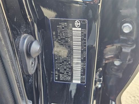 Used 2024 Toyota Corolla LE image 38