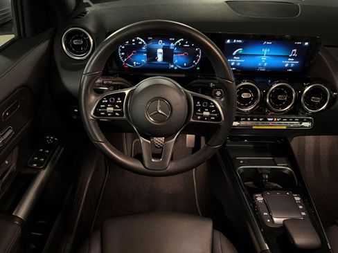 Used 2023 Mercedes-Benz GLA 250 image 13