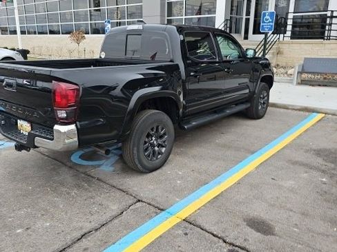 Used 2023 Toyota Tacoma SR image 6