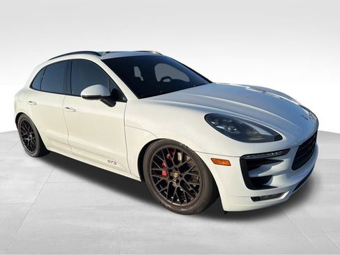 Used 2017 Porsche Macan GTS image 3