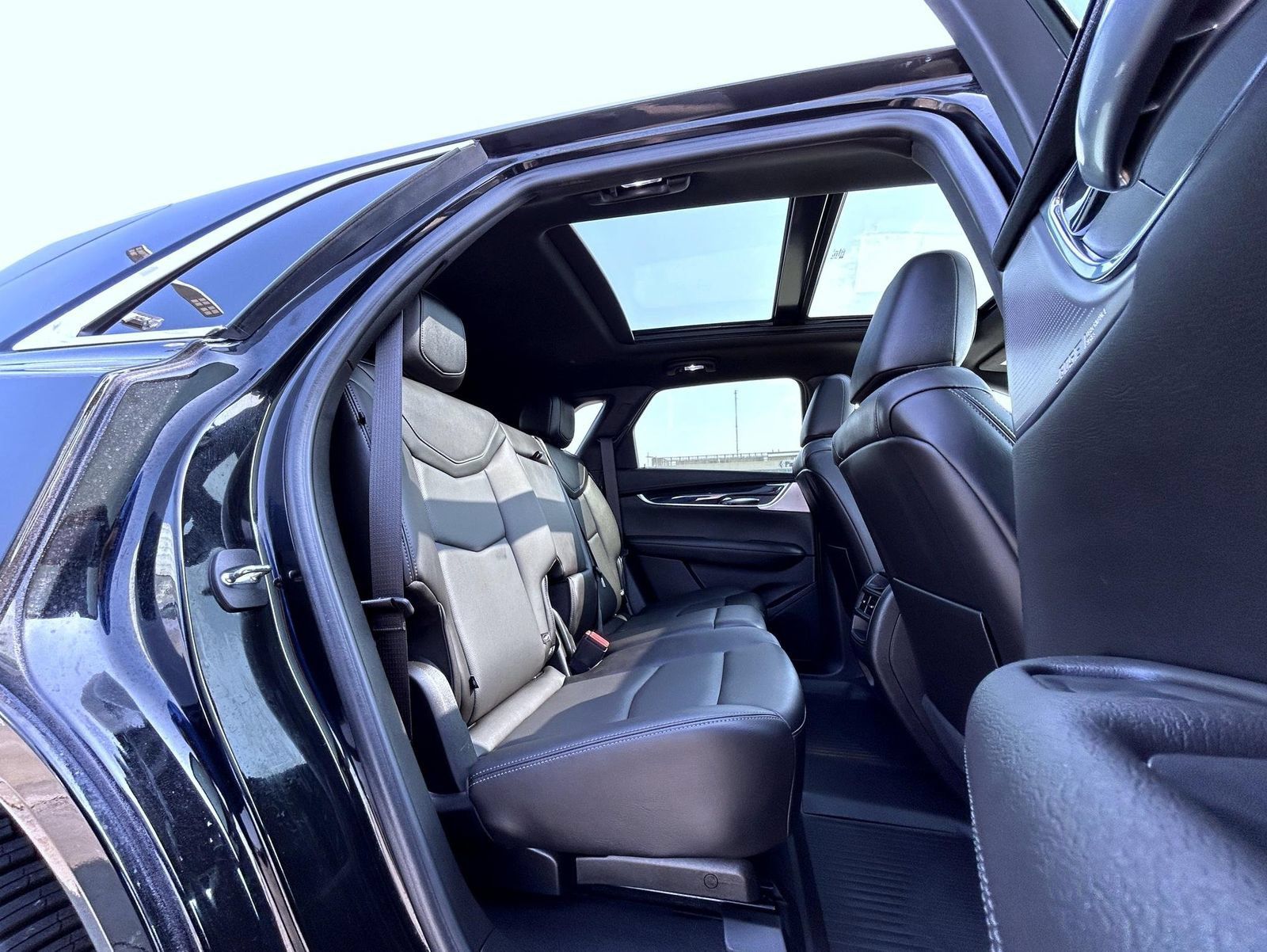 Used 2023 Cadillac XT5 Premium Luxury AWD/4WD image 18