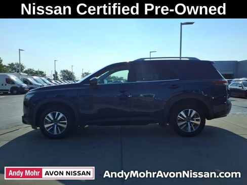 Certified 2025 Nissan Pathfinder SL FWD image 5