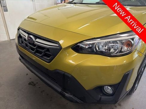 Used 2021 Subaru Crosstrek 2.0i Premium w/ Moonroof Package image 2
