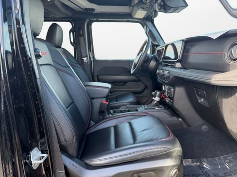 Used 2024 Jeep Wrangler Unlimited Rubicon image 15