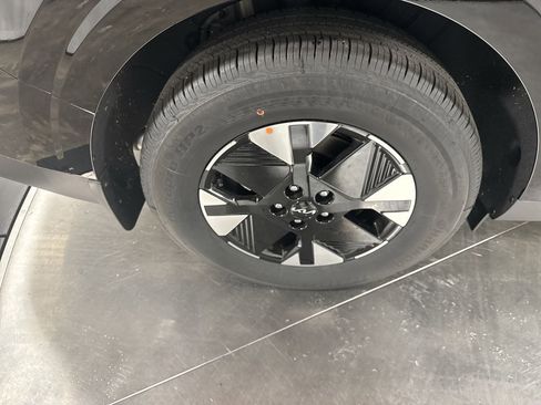 New 2026 Kia Carnival LXS image 13