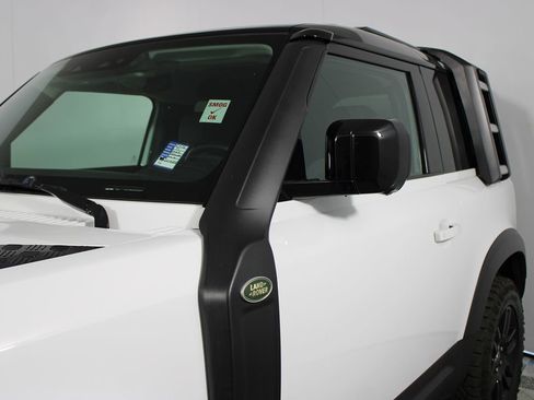 Used 2021 Land Rover Defender 90 S AWD/4WD image 38