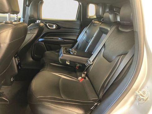 Used 2024 Jeep Compass Limited w/ High Altitude Package image 14