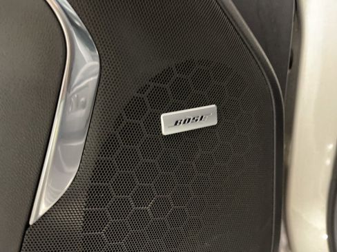 Used 2023 Chevrolet Suburban LT image 25