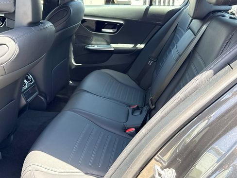 Used 2023 Mercedes-Benz C 300 4MATIC Sedan image 40