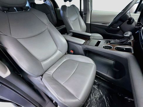 Used 2021 Toyota Sienna XLE FWD image 15