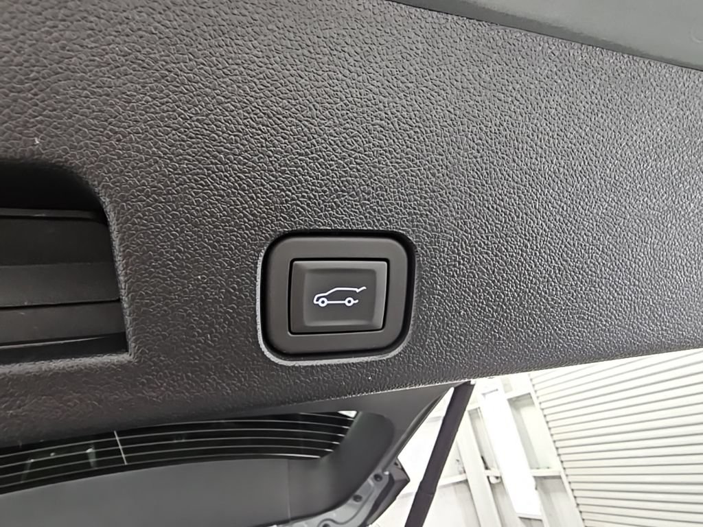 New 2026 GMC Acadia Elevation w/ Black Edition FWD image 37