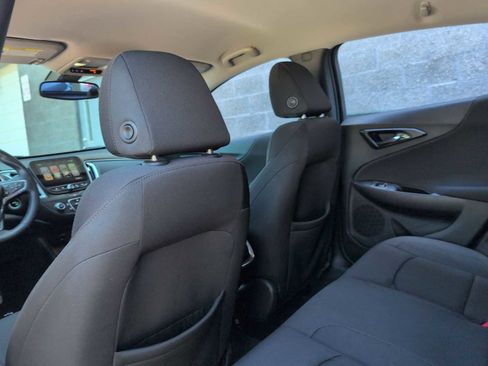 Used 2016 Chevrolet Malibu LT FWD image 18