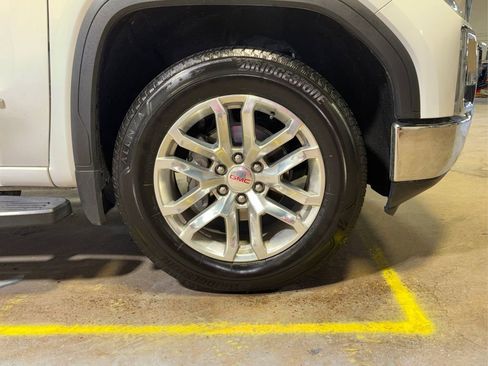 Used 2021 GMC Sierra 1500 SLT w/ SLT Premium Package image 18