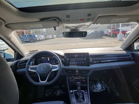 New 2026 Volkswagen Jetta SE image 11