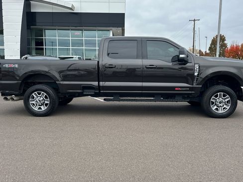 Used 2024 Ford F350 Lariat w/ Camper Package image 3