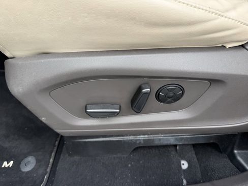 Used 2021 Ford Explorer Platinum w/ Equipment Group 601A image 16