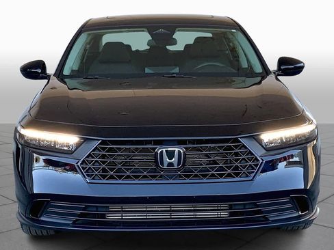 Used 2023 Honda Accord EX image 4