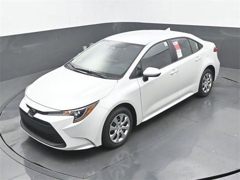 New 2026 Toyota Corolla LE image 30