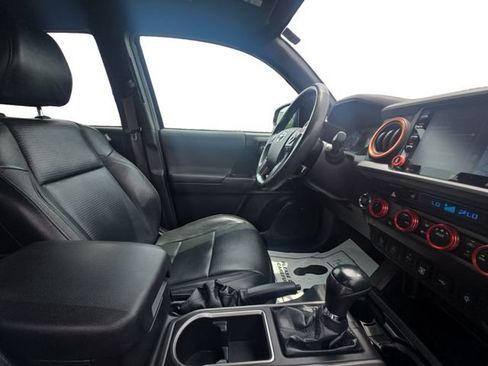Certified 2021 Toyota Tacoma TRD Sport w/ TRD Premium Sport Package AWD/4WD image 15