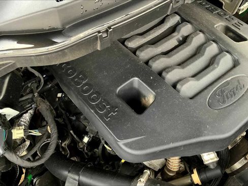 Used 2021 Ford F150 XLT image 31