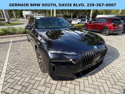 Used 2025 BMW 760i xDrive w/ Executive Package image 13