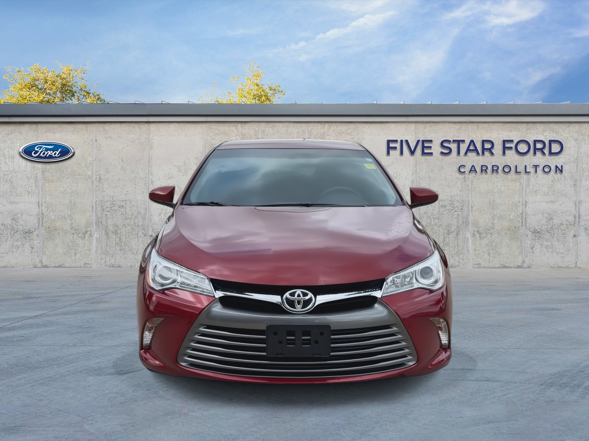 Used 2017 Toyota Camry LE FWD image 3