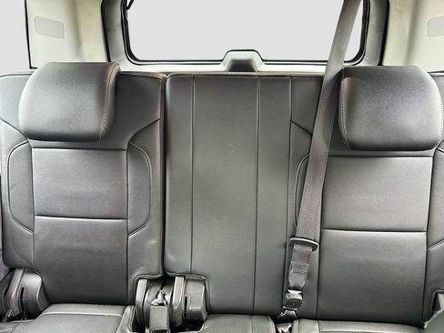 Used 2020 Chevrolet Suburban Premier RWD image 20