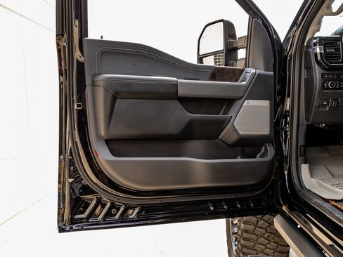 Used 2024 Ford F250 Lariat w/ Lariat Ultimate Package image 36